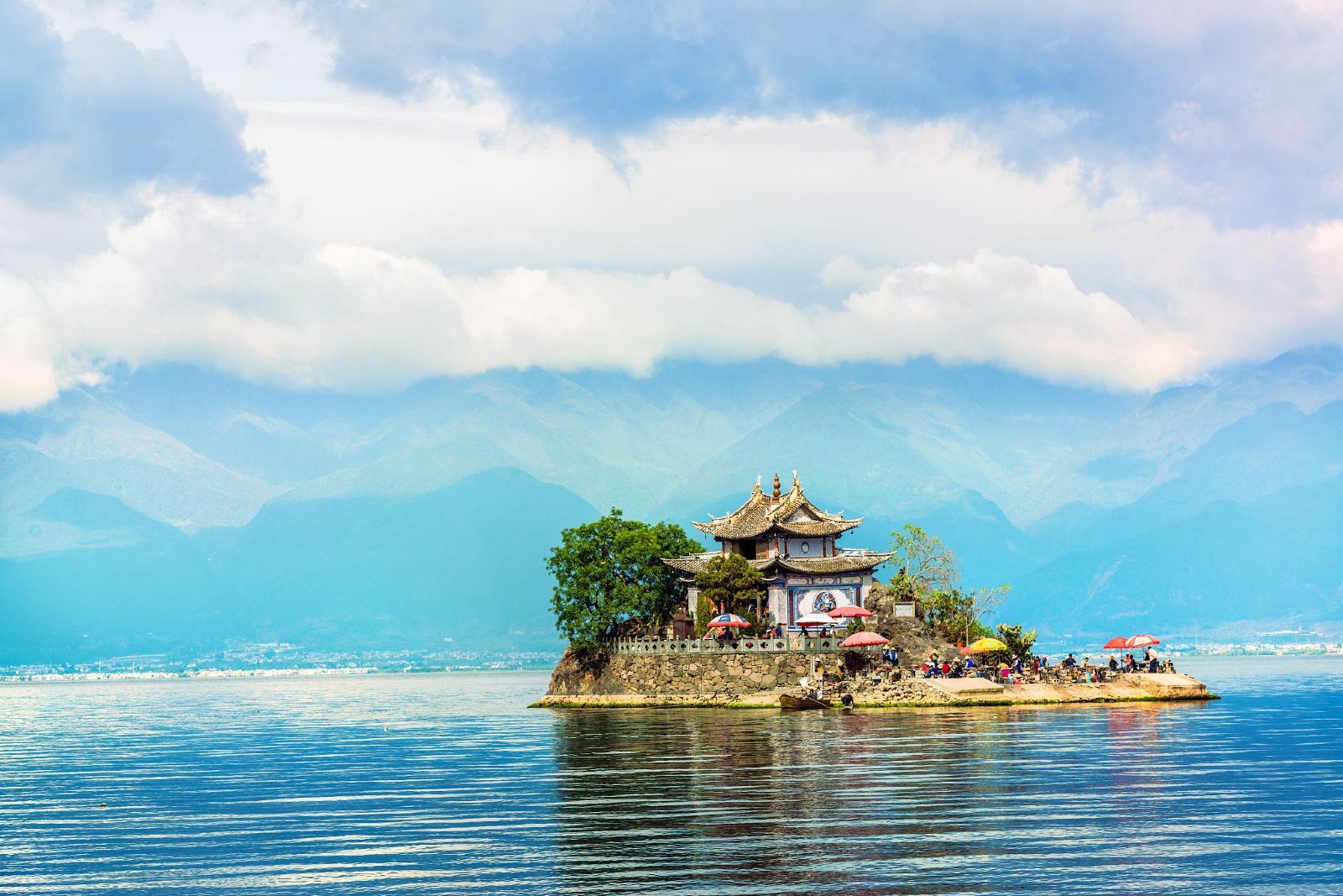 到云南跟团旅游大概多少钱?有哪些是必去的景点? - 美篇